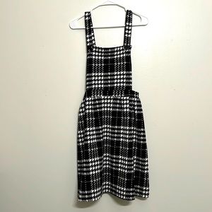 Women’s Plaid Jumper Dress 
size medium